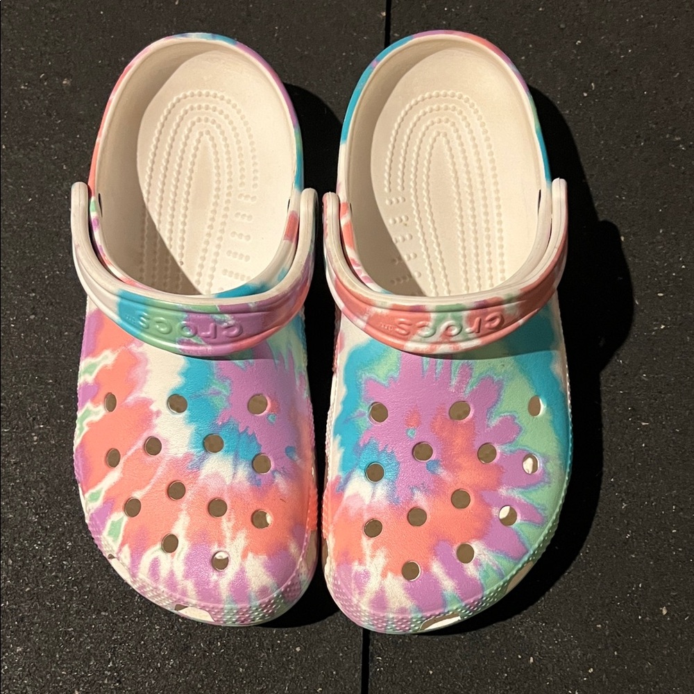 CROCS Tie-Dye